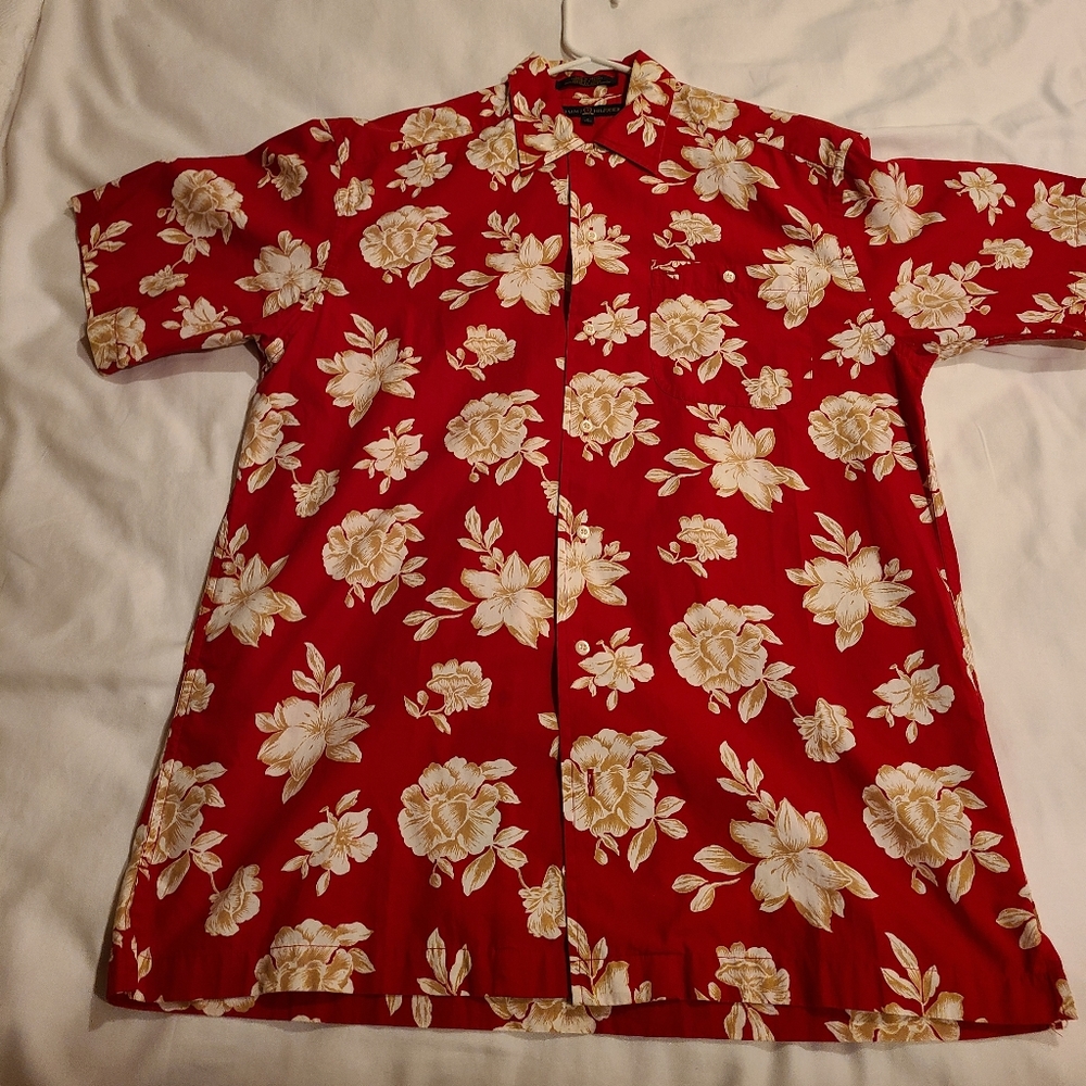 (1135) Tommy Hilfiger Men's Short Sleeve Casual Shirt, Floral design, Small, Red